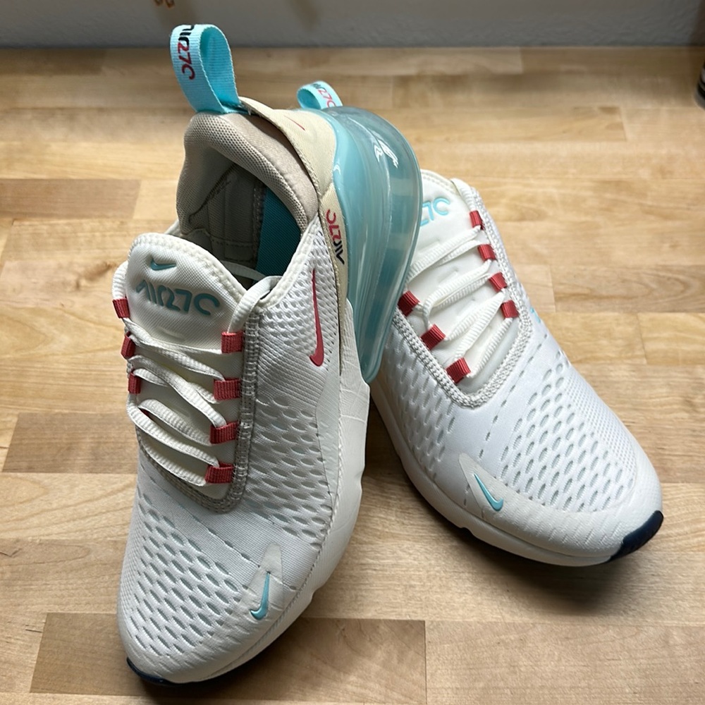 Nike Air Max 270